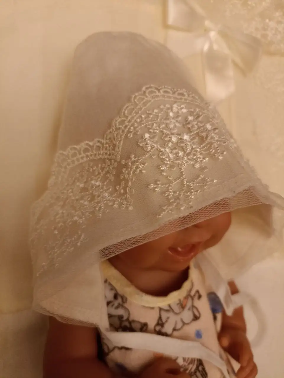 Конверт на выписку и крещение с чепчиком и уголком - Товары для детей в Москва