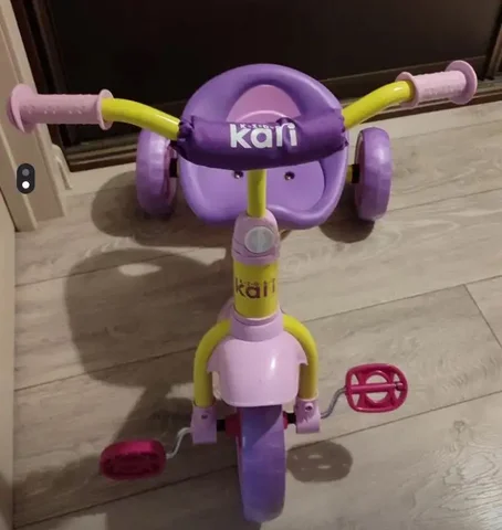 Трёхколёсный велосипед Kari в отличном состоянии - Беговелы в Москва