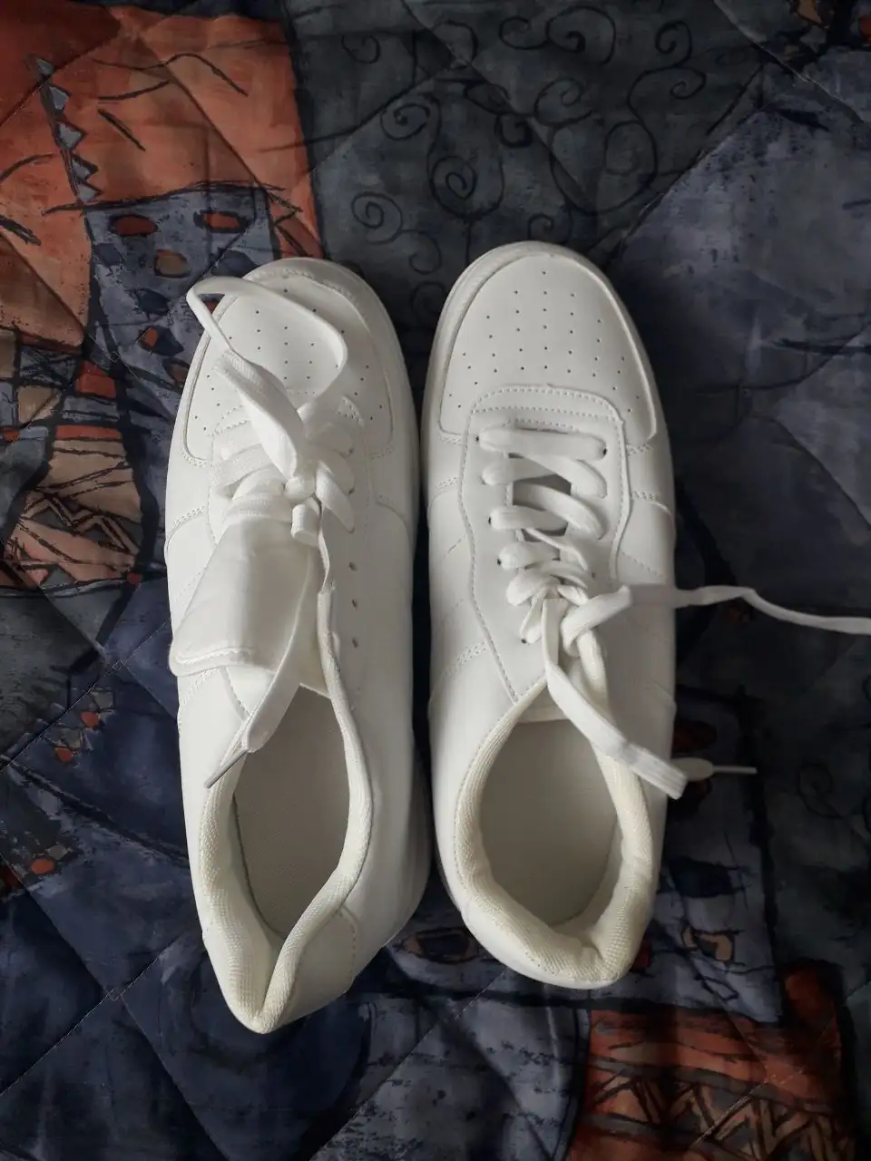 Кроссовки 44 размер новые - Кроссовки (Одежда) в Москва