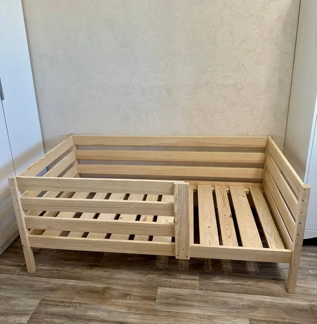 Новая детская кровать из массива сосны 166х86 - Беговелы в Москва