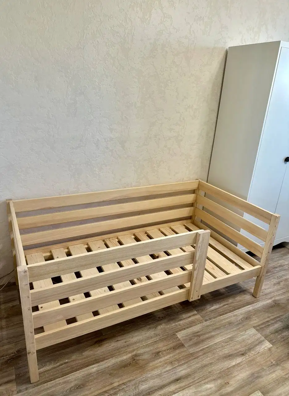 Новая детская кровать из массива сосны 166х86 - Детская мебель (Товары для детей) в Москва