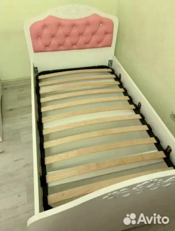 Продажа качественной кровати с ящиком для белья - Мебель (Для дома и дачи) в Москва