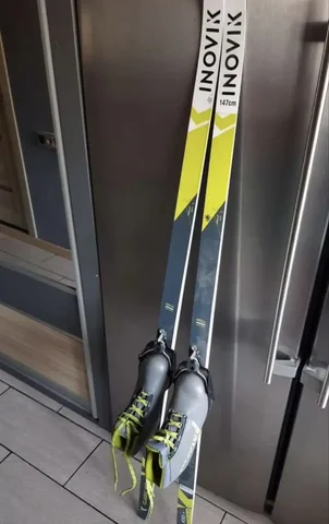 Лыжи и ботинки Inovik 147 см, размер 34 - Лыжи в Москва