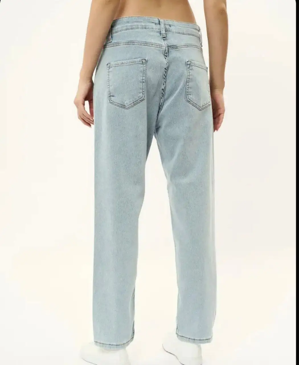 Новые джинсы Mom размер S - Джинсы (Одежда) в Москва