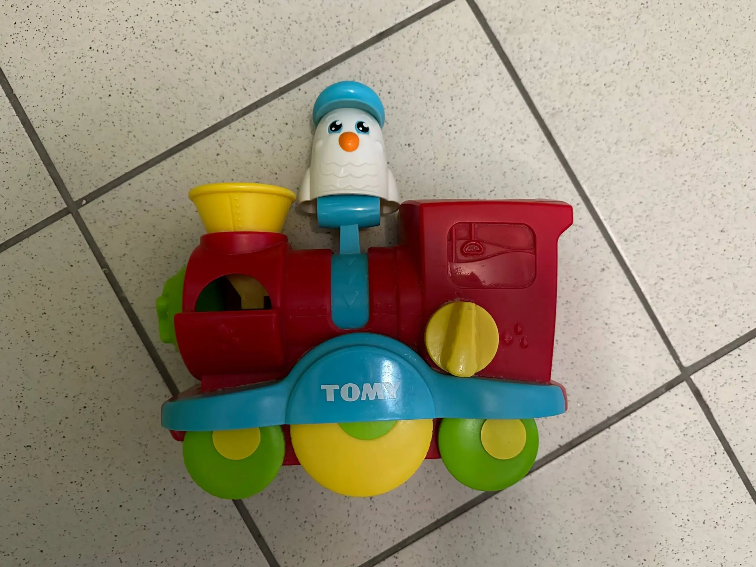 Продам поезд для купания с пускателем мыльных пузырей - Игрушки для ванны (Товары для детей) в Москва