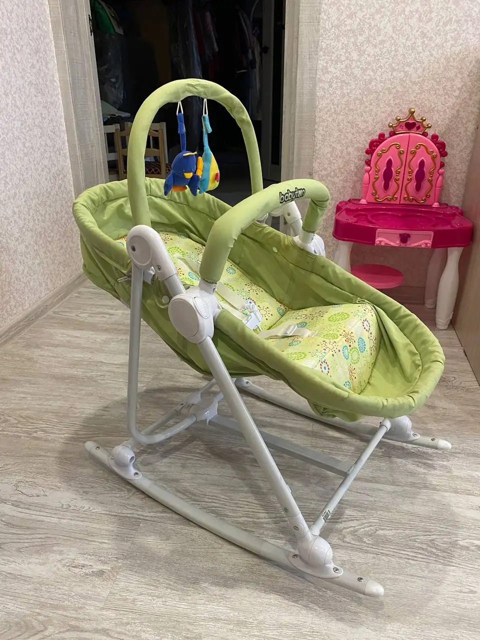 Шезлонг для новорожденных с тремя положениями - Шезлонги (Товары для детей) в Москва