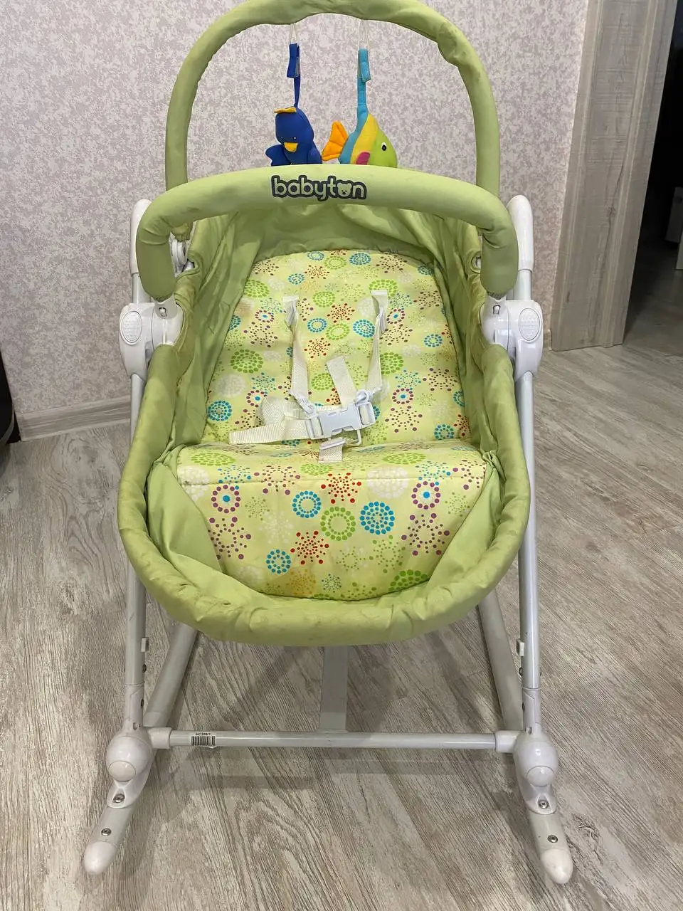 Шезлонг для новорожденных с тремя положениями - Шезлонги (Товары для детей) в Москва