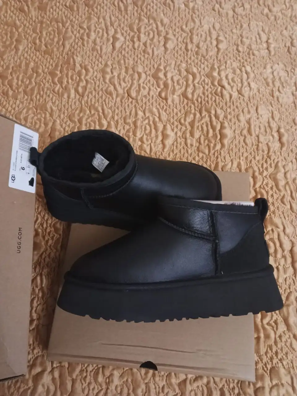 Новые оригинальные UGG из натуральной кожи и овчины - Обувь (Одежда) в Москва