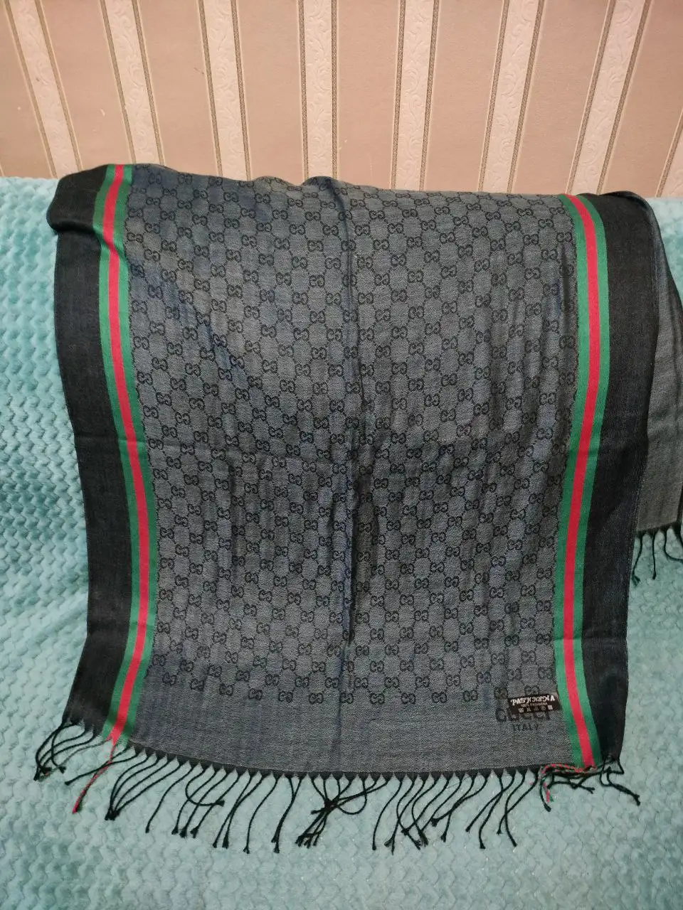 Продажа косынок и палантинов Flokin, PASHMINA, CHANEL - Аксессуары (Одежда) в Москва