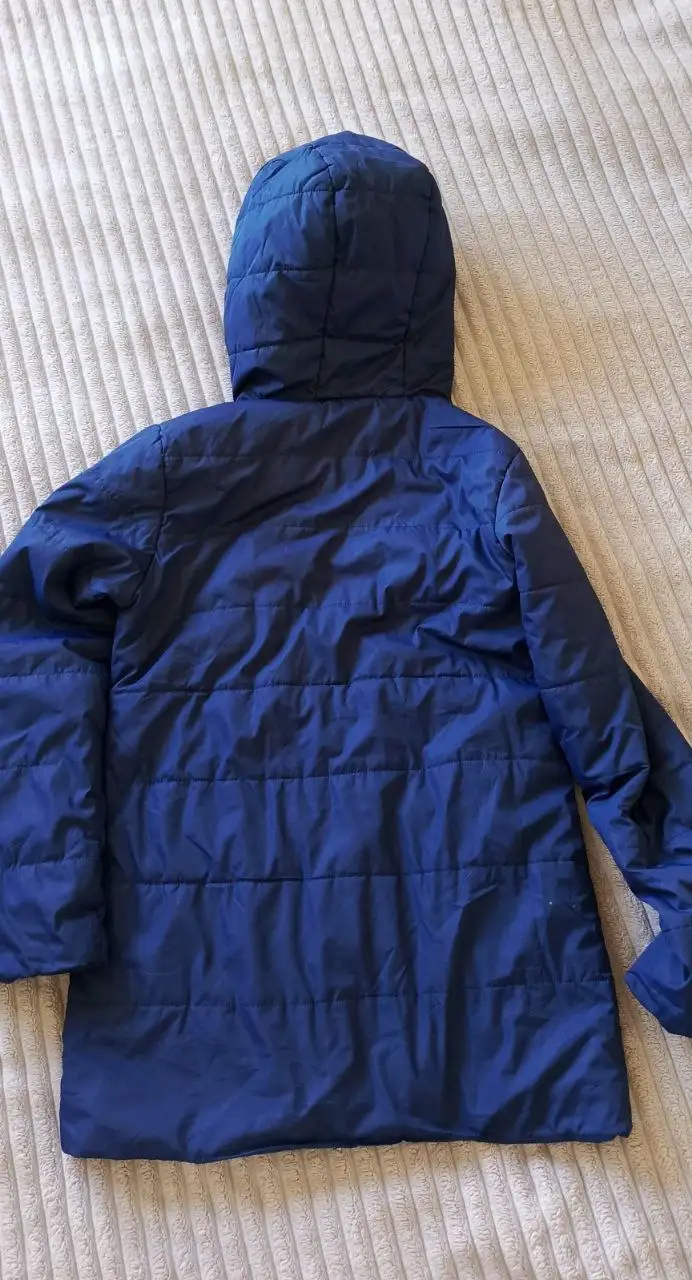 Демисезонное пальто для девочки р. 146-152 см - Детская одежда (Одежда) в Москва