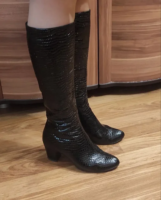 Женские черные сапожки Solo Style - Женская в Москва