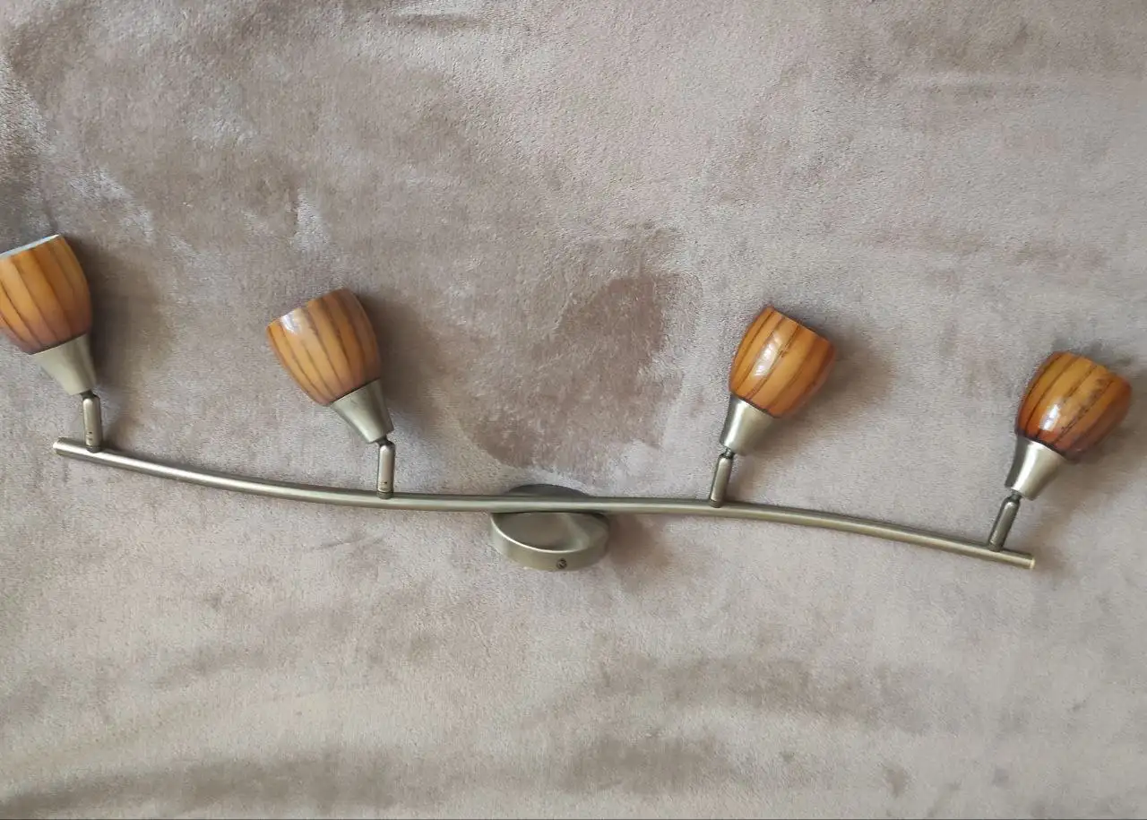 Продам рабочий потолочный светильник - Барахолка в Люберцы