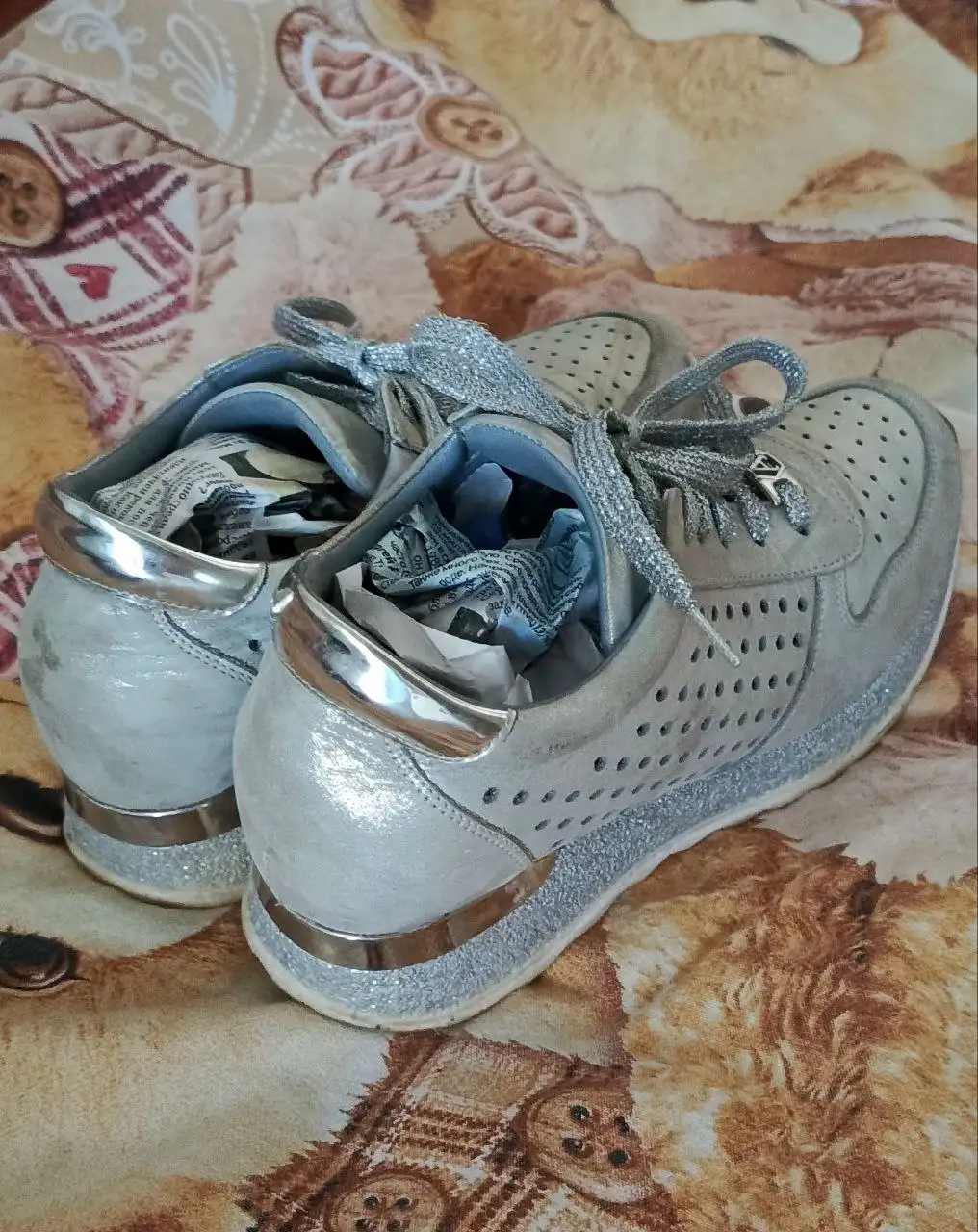 Кроссовки из натуральной кожи серебряного цвета, размер 37 - Обувь (Одежда) в Москва