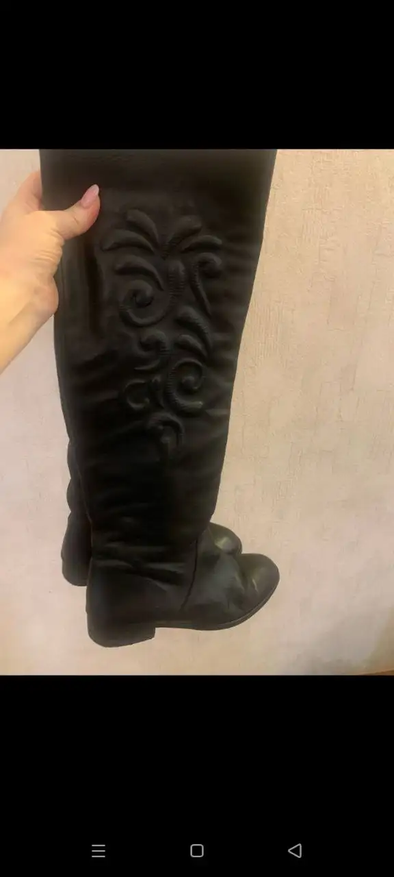 Куртка GUESS и обувь - Верхняя одежда (Одежда) в Москва