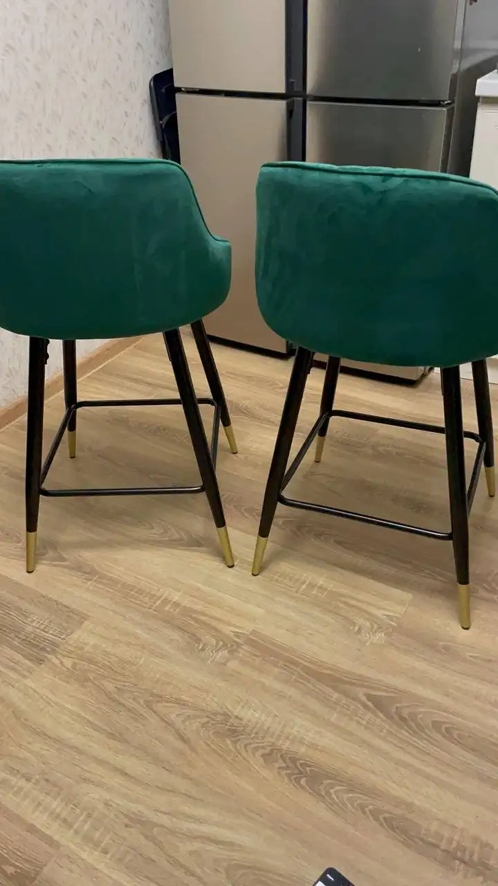 Продажа барных стульев с поворотным механизмом - Мебель (Для дома и дачи) в Москва