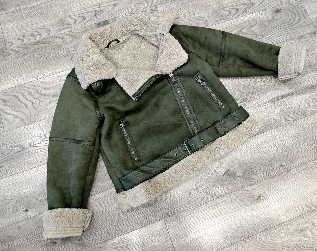 Продажа дублёнки - Верхняя одежда (Одежда) в Москва