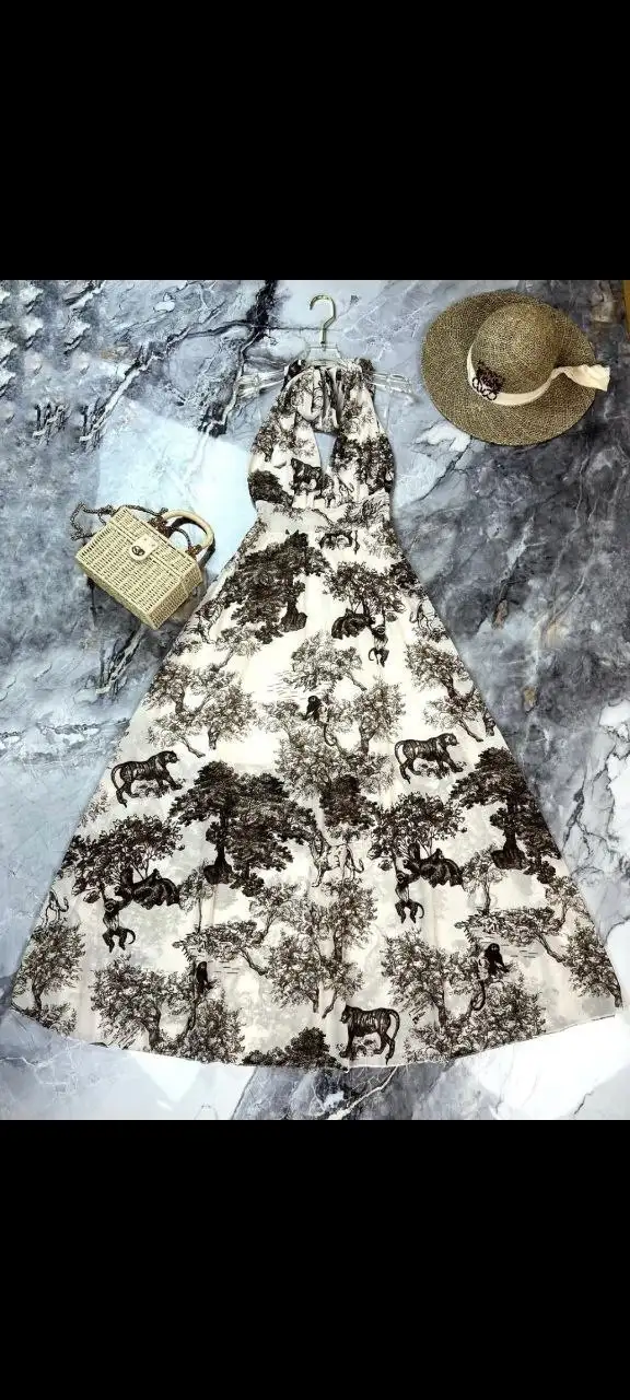 Платье 42/46 итальянского производства - Платья (Одежда) в Москва