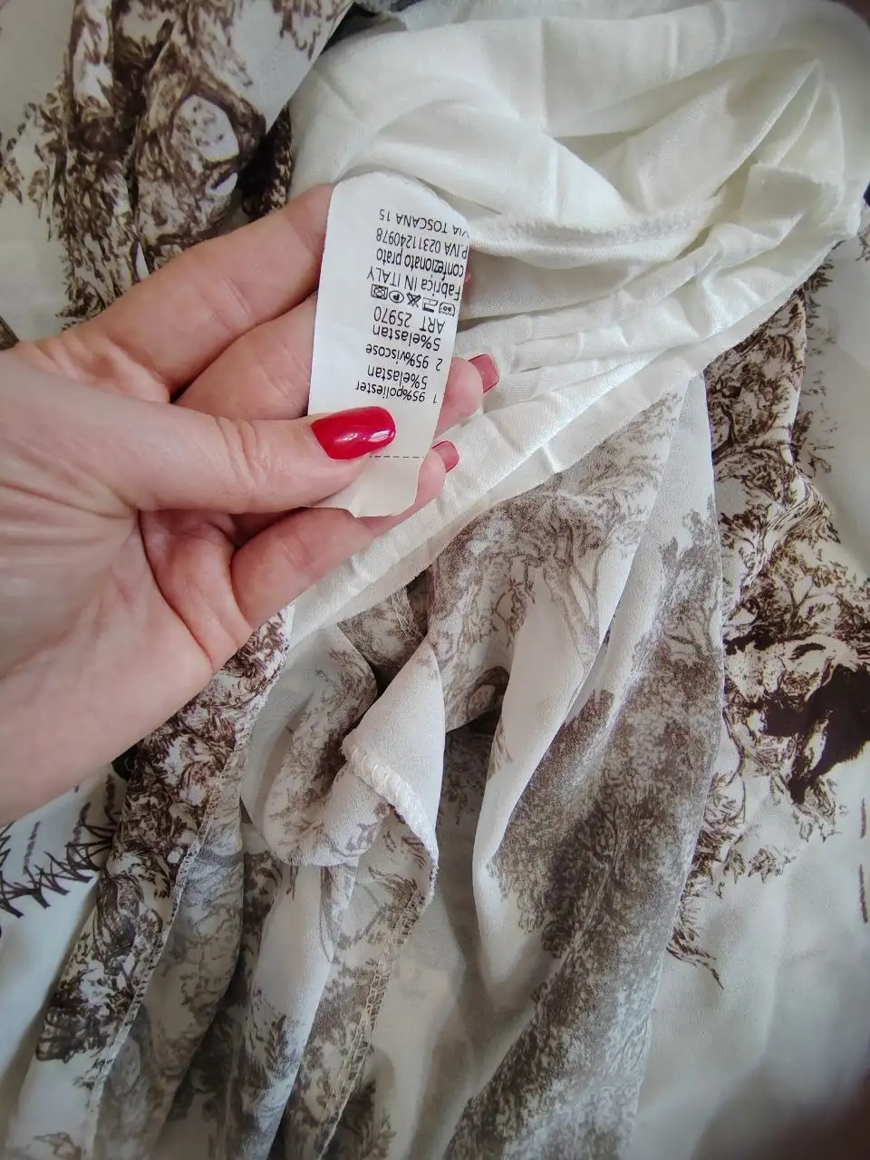 Платье 42/46 итальянского производства - Платья (Одежда) в Москва