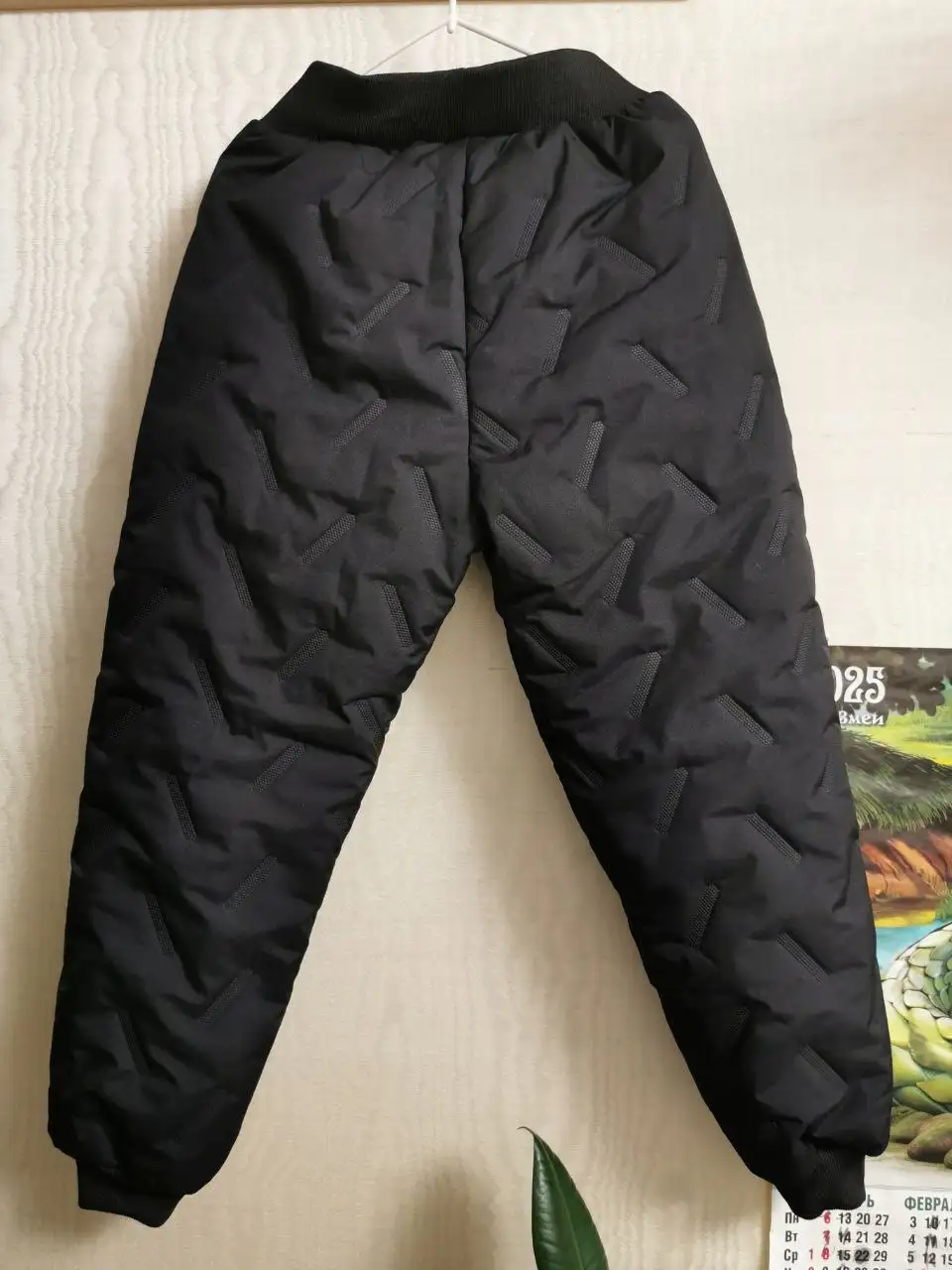 Утепленные штаны черного цвета 130 размер - Одежда в Москва