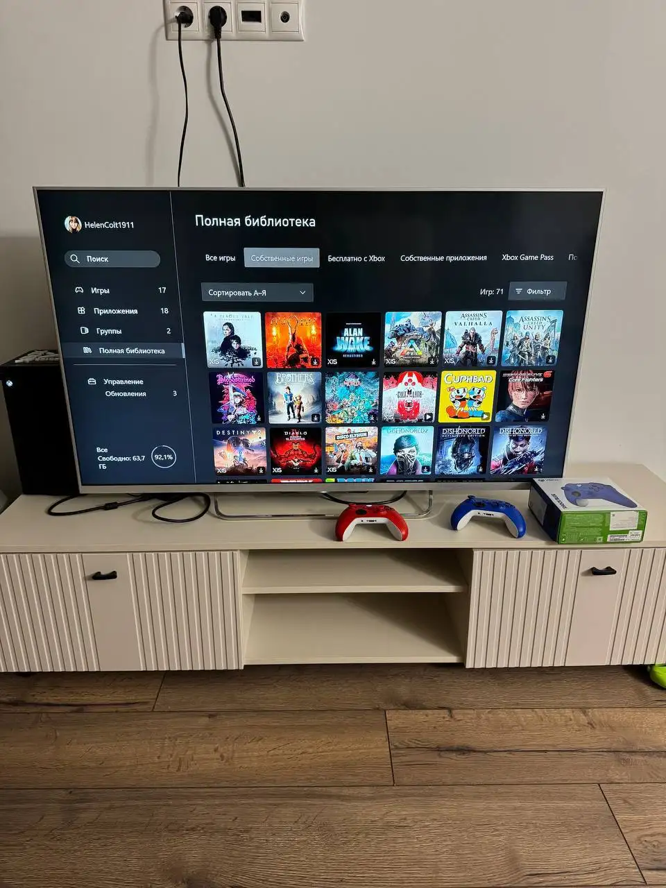 Продам Xbox X 1Tb с полным комплектом - Игровые приставки (Электроника) в Москва