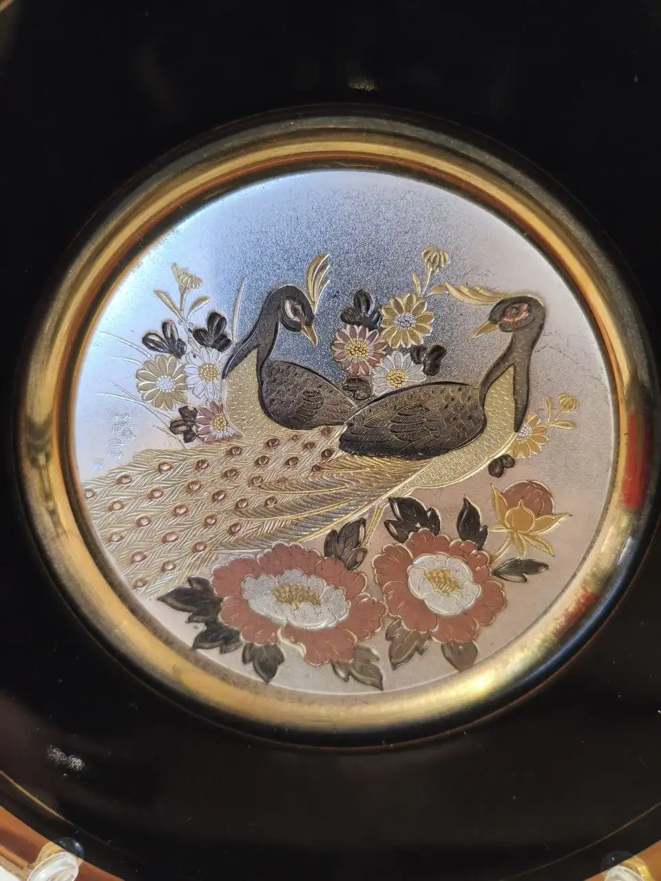 Декоративная тарелка Япония с гравировкой и инкрустацией золотом и серебром - Сувениры и антиквариат (Барахолка) в Зеленоград