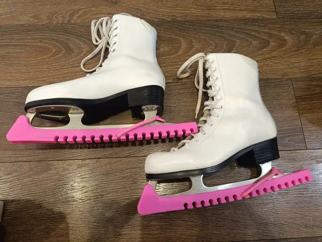 Коньки фигурные кожаные б/у размер 38 - частное объявление в Москва