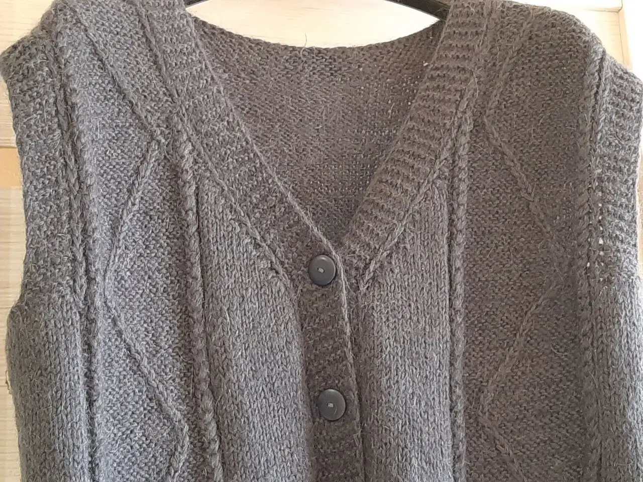 Пуховый жилет-самовяз размер 52-54 - Верхняя одежда (Одежда) в Москва