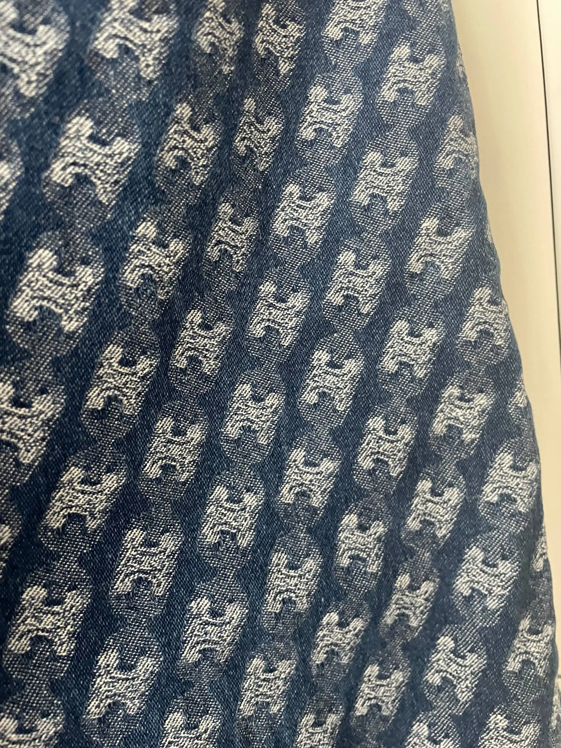 Джинсы S идеальное состояние - Джинсы (Одежда) в Москва