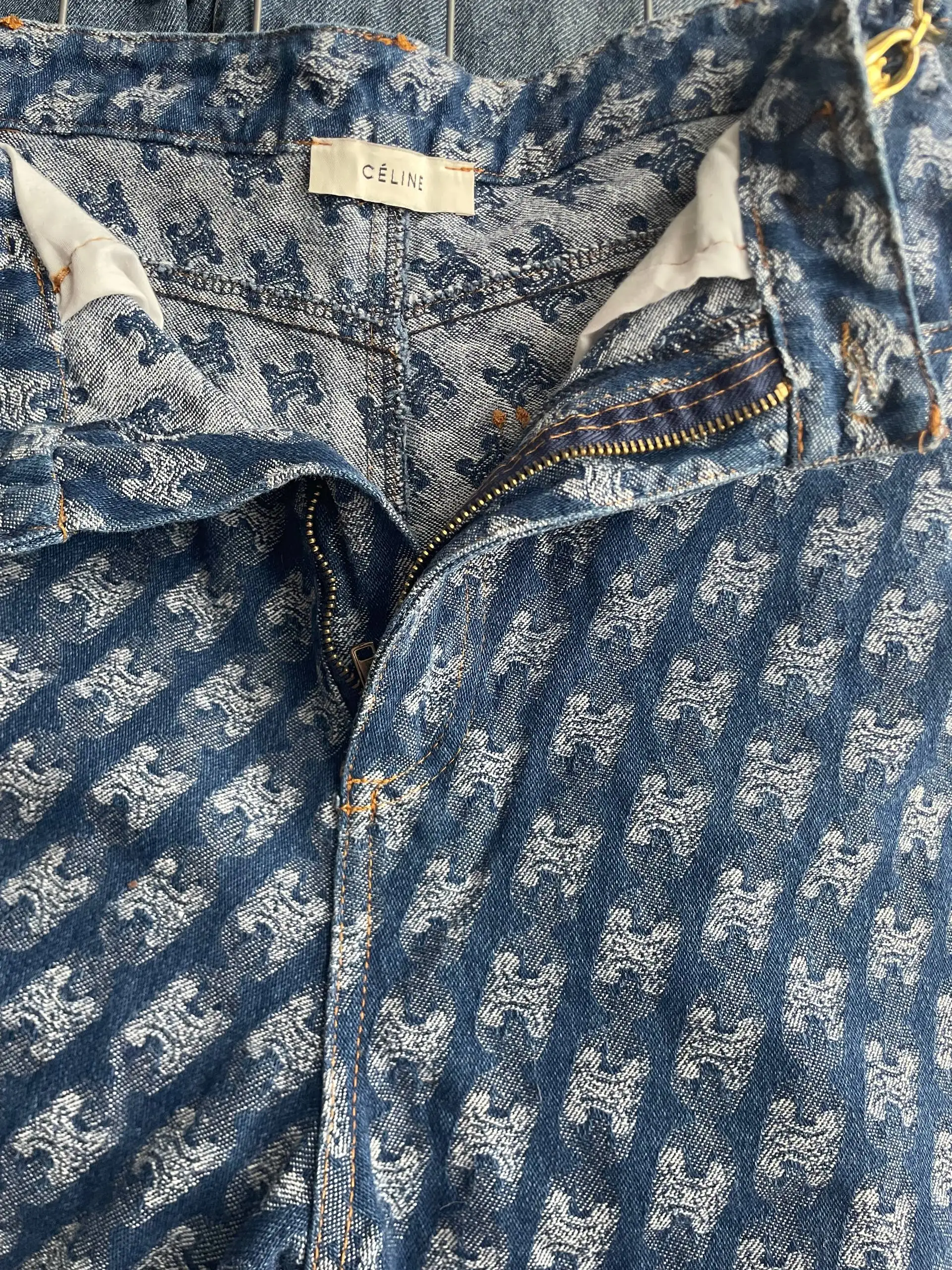 Джинсы S идеальное состояние - Джинсы (Одежда) в Москва