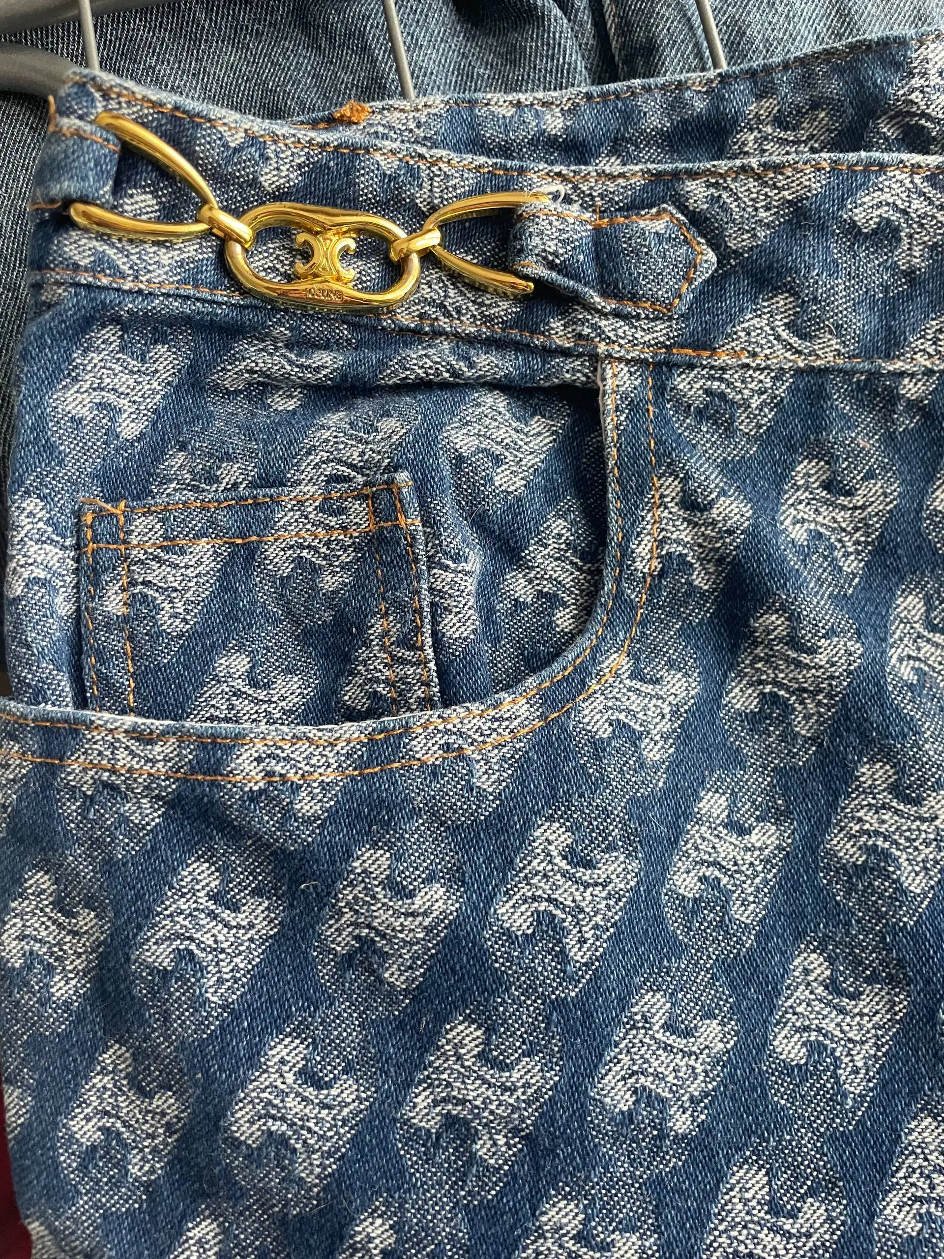 Джинсы S идеальное состояние - Джинсы (Одежда) в Москва