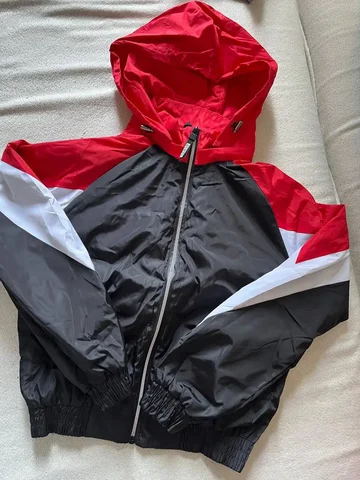 Ветровка 42р для 152-160см - частное объявление в Москва