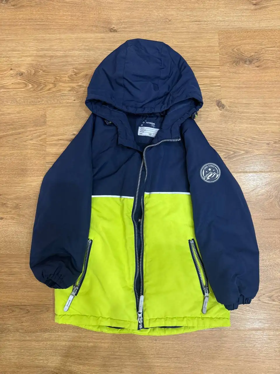 Курточка для мальчика 122 размер - Детская одежда (Одежда) в Москва
