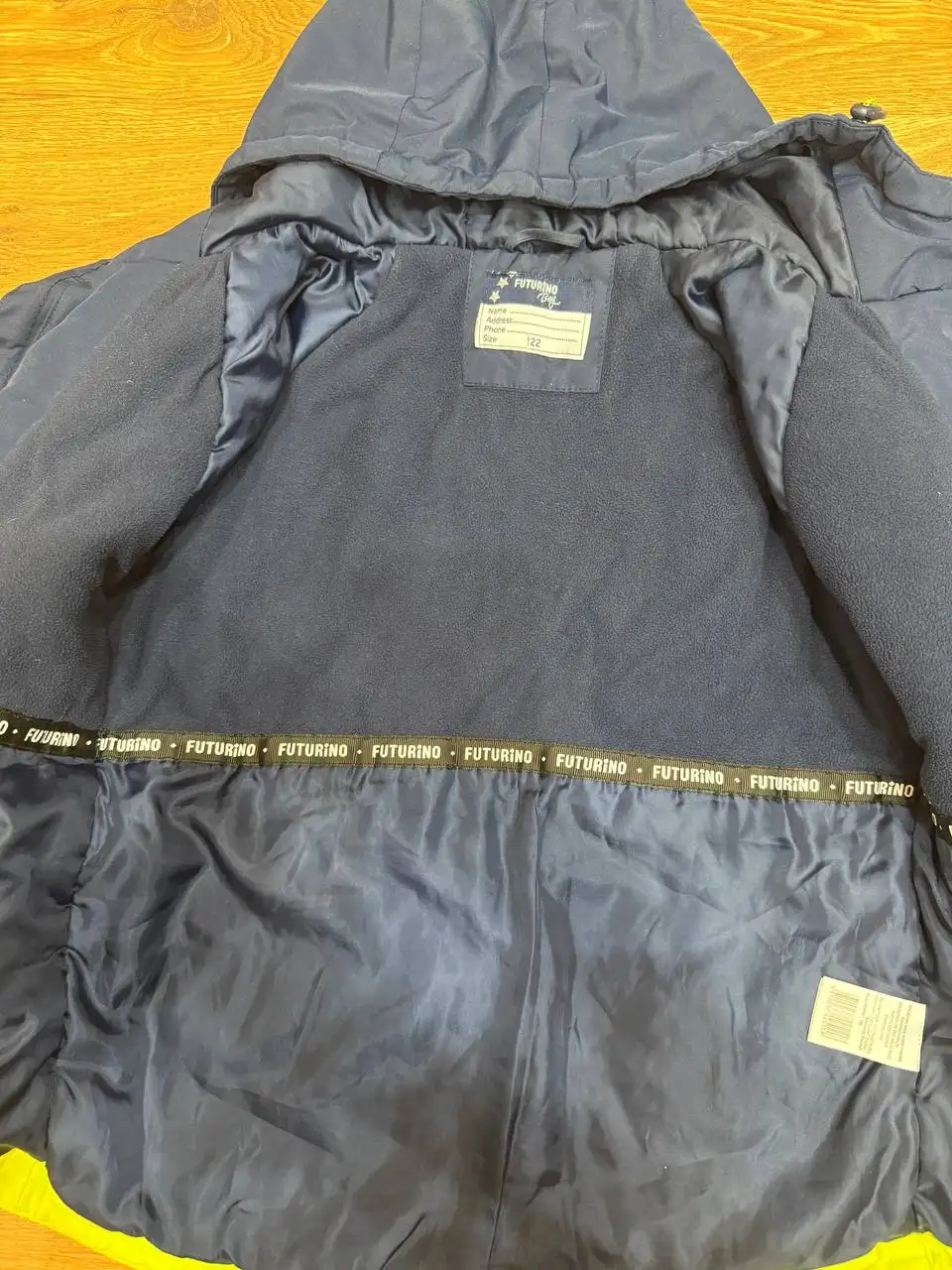 Курточка для мальчика 122 размер - Детская одежда (Одежда) в Москва