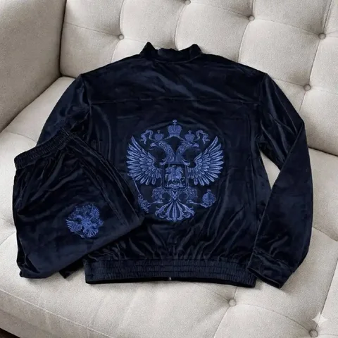 Мужской костюм из велюра - Одежда в Москва