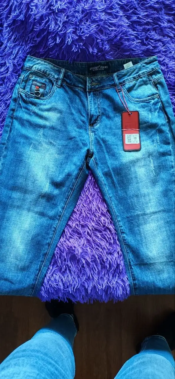 Продажа новых джинсов с этикетками - Джинсы (Одежда) в Москва