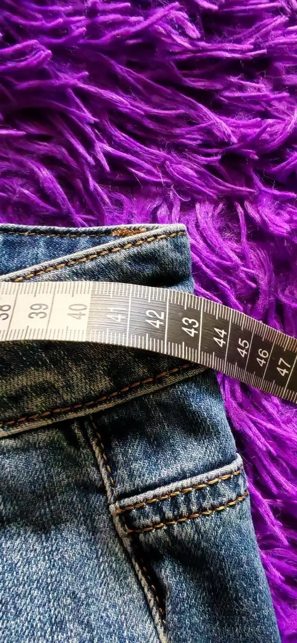 Продажа новых джинсов с этикетками - Джинсы (Одежда) в Москва