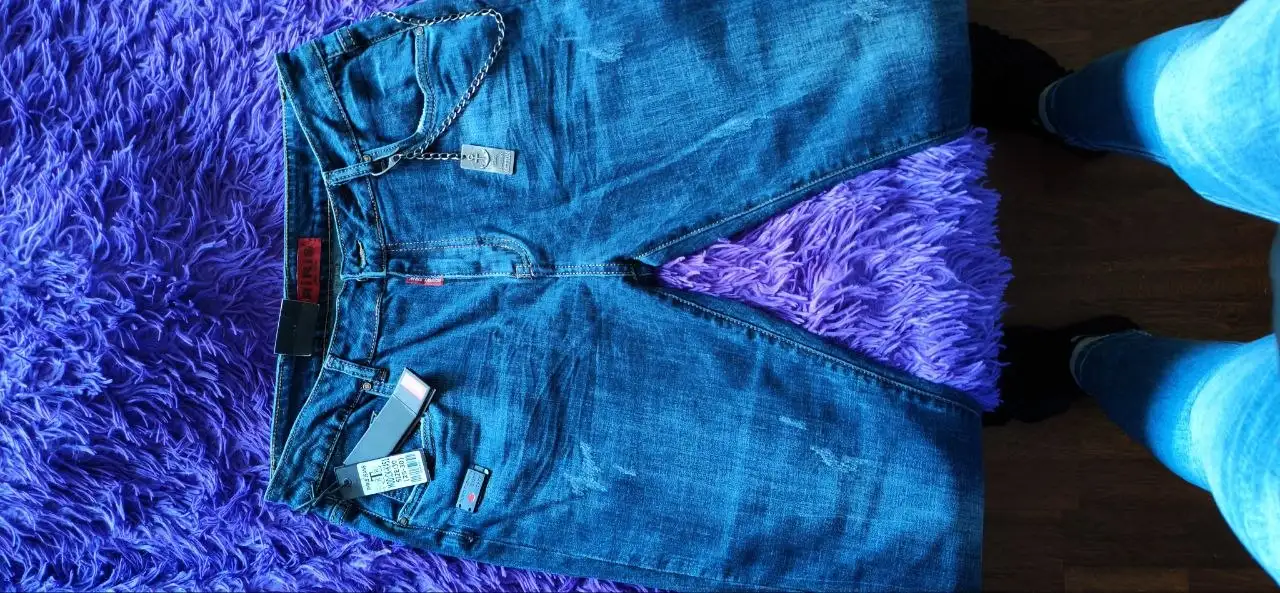 Продажа новых джинсов с этикетками - Джинсы (Одежда) в Москва