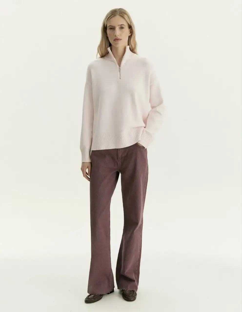 Продажа нового свитера ЕМКА размера L - Одежда в Москва