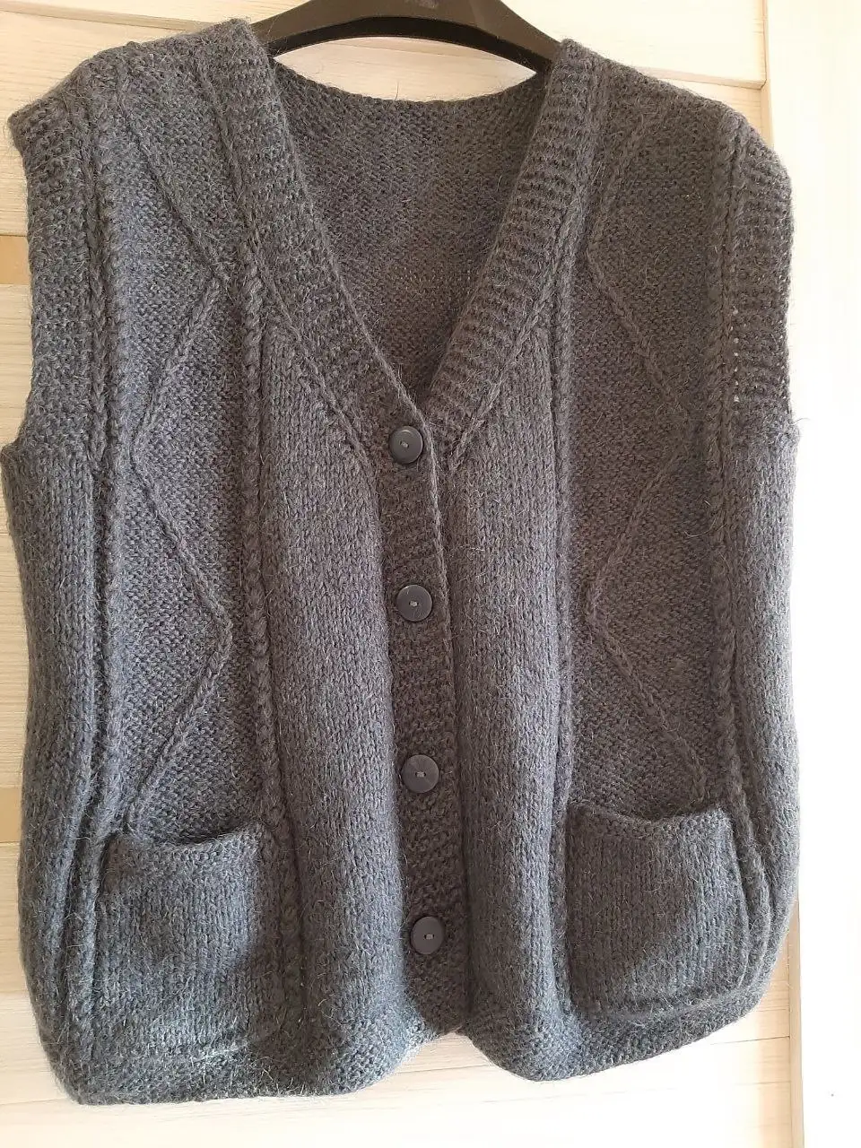 Новый пуховый жилет-самовяз размер 52-54 - Верхняя одежда (Одежда) в Москва