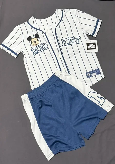 Костюмы на 3,5 лет - Развивающие игрушки в Москва