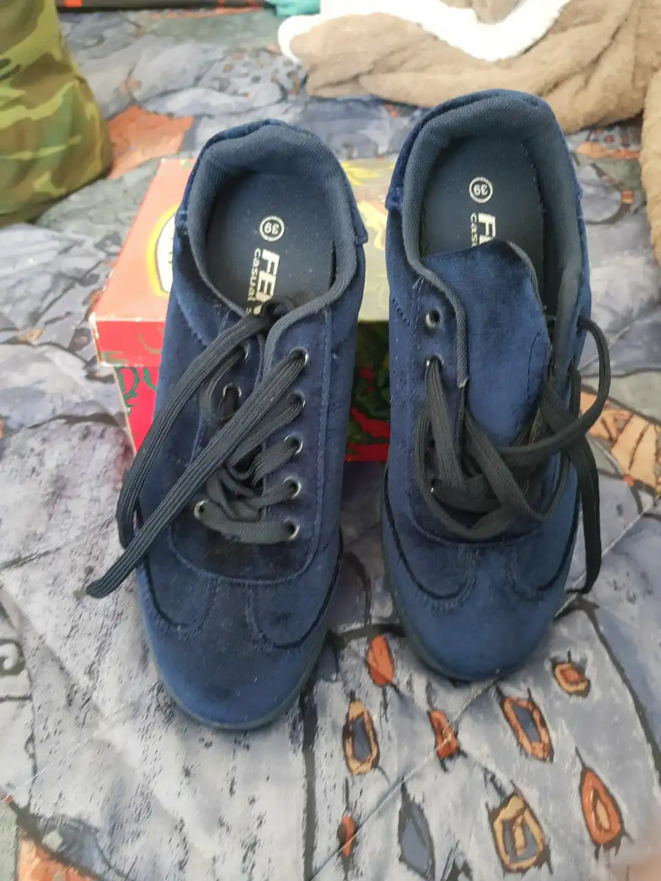 Продажа женской обуви: полуботинки и осенние ботинки - Обувь (Одежда) в Москва