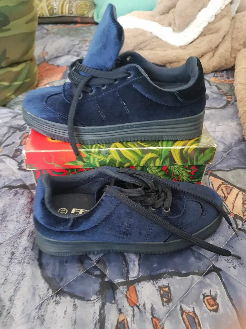 Продажа женской обуви: полуботинки и осенние ботинки - Обувь (Одежда) в Москва