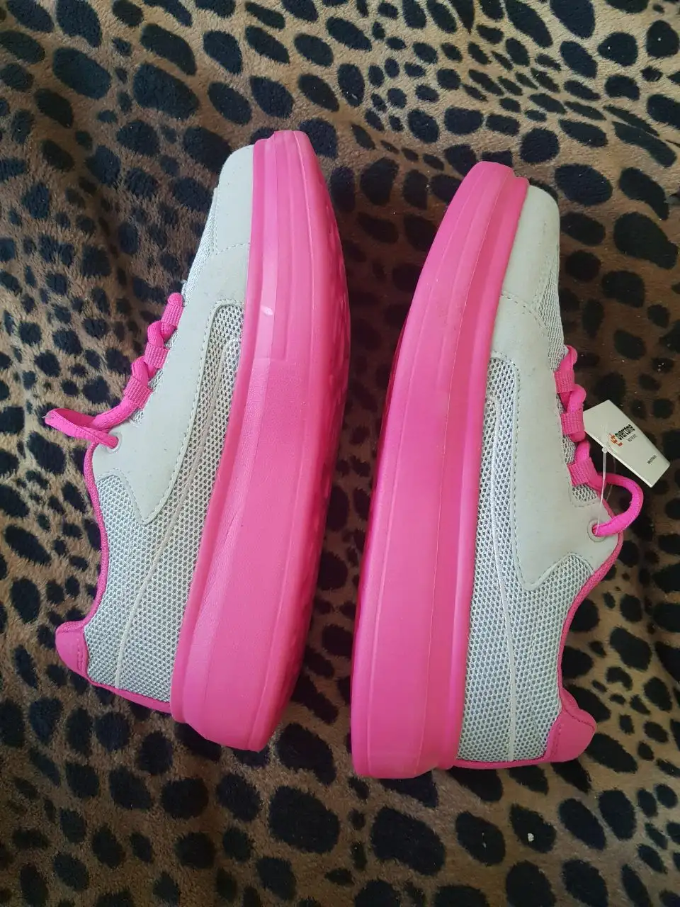 Продажа кед и кроссовок новых с ярлыком - Обувь (Одежда) в Москва