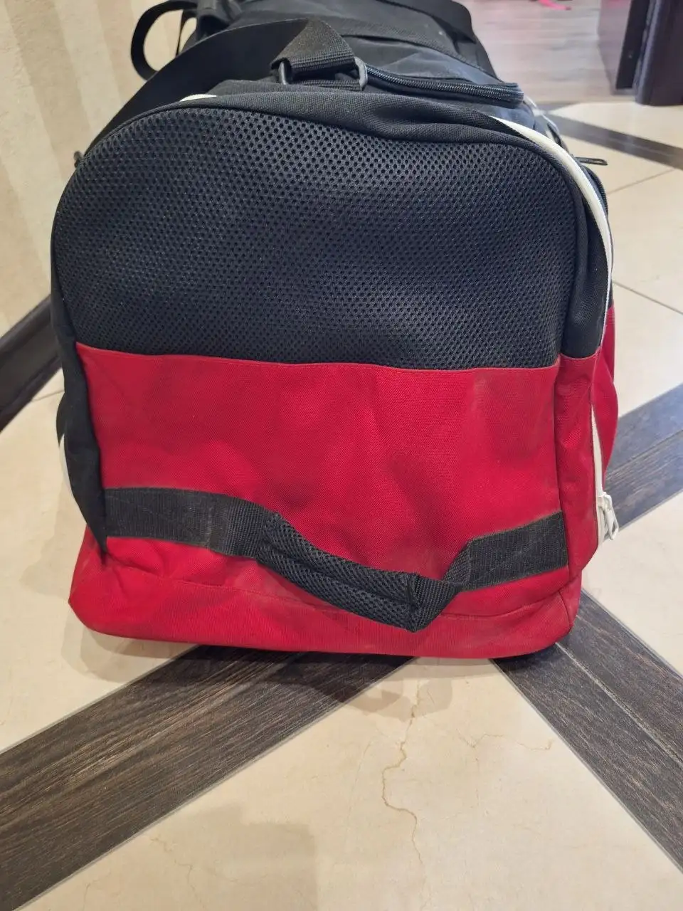 Спортивная сумка Adidas с биркой - Сумки и рюкзаки (Спорт и отдых) в Сосенский