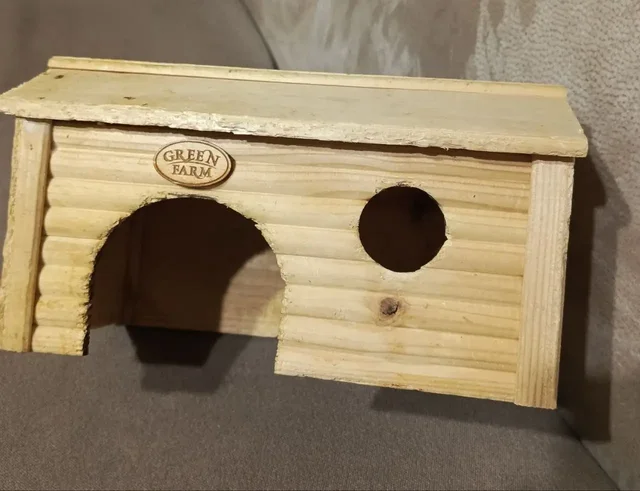 Домик для грызунов деревянный б/у - частное объявление в Москва