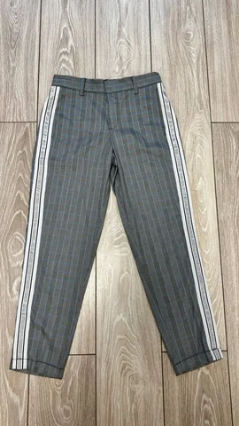 Женские брюки размер L - Юбки в Москва