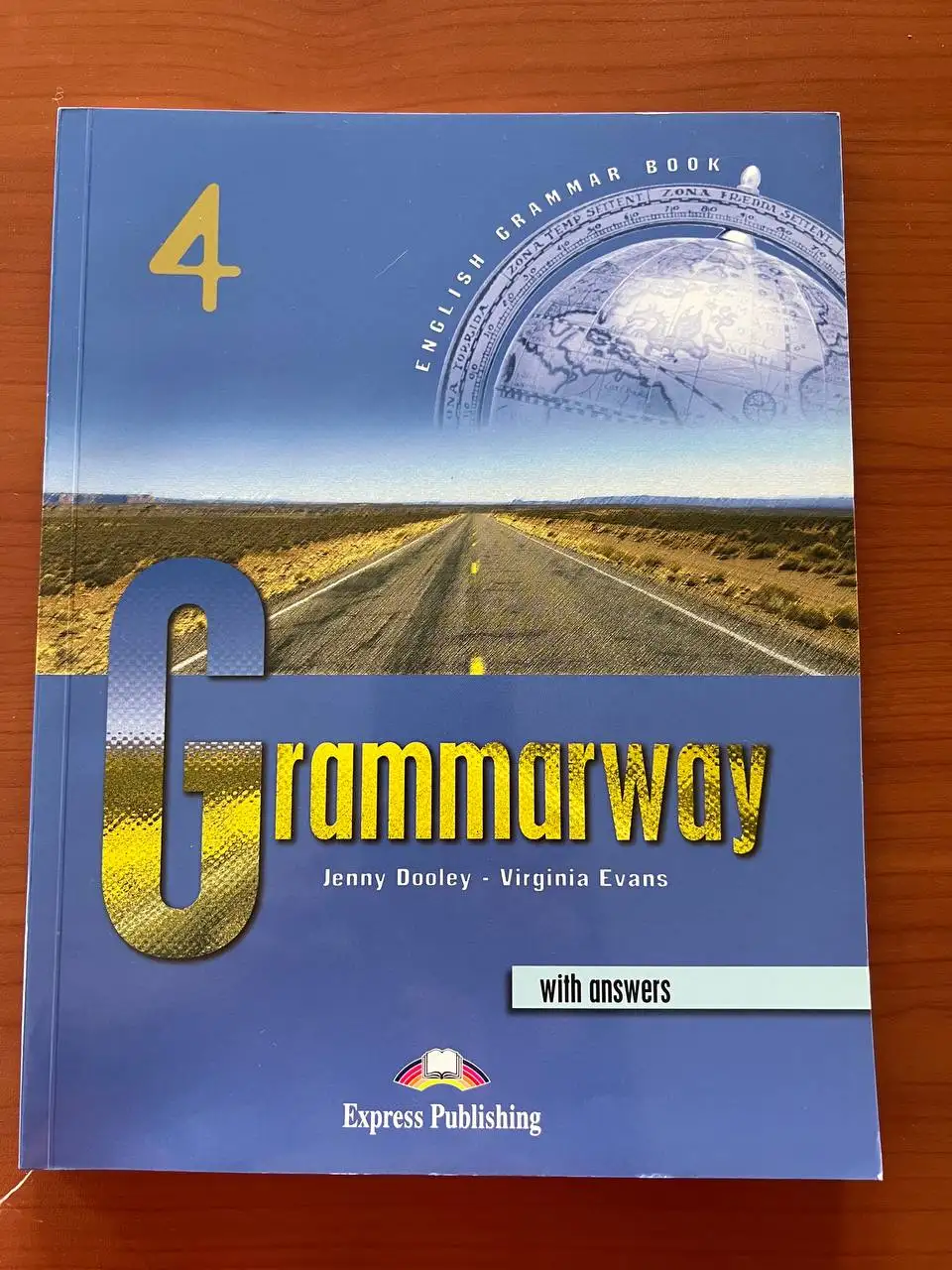 Учебник по грамматике - Книги (Барахолка) в Москва