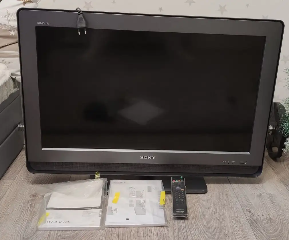 Продам телевизор Sony Bravia KDL-32U4000 - Телевизоры (Электроника) в Москва