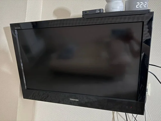 Телевизор Toshiba 32 б/у - Мониторы в Москва