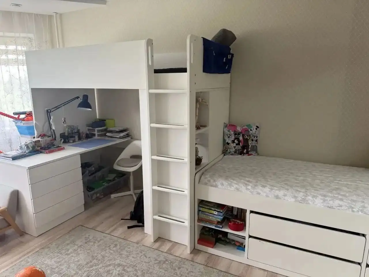 Чердак кровать IKEA с письменным столом и шкафом - null (Для дома и дачи) в Воскресенск